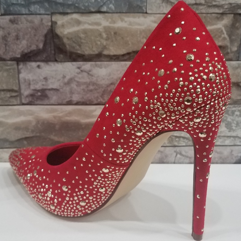 Elegant Red Stiletto Heels with Gold Accents
